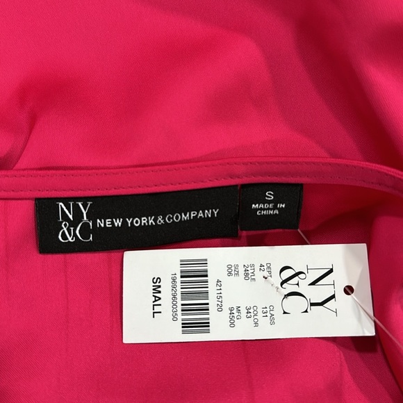 New York & Company Vibrant Pink Satin Cowl Neck Top Sz S - Picture 6 of 6